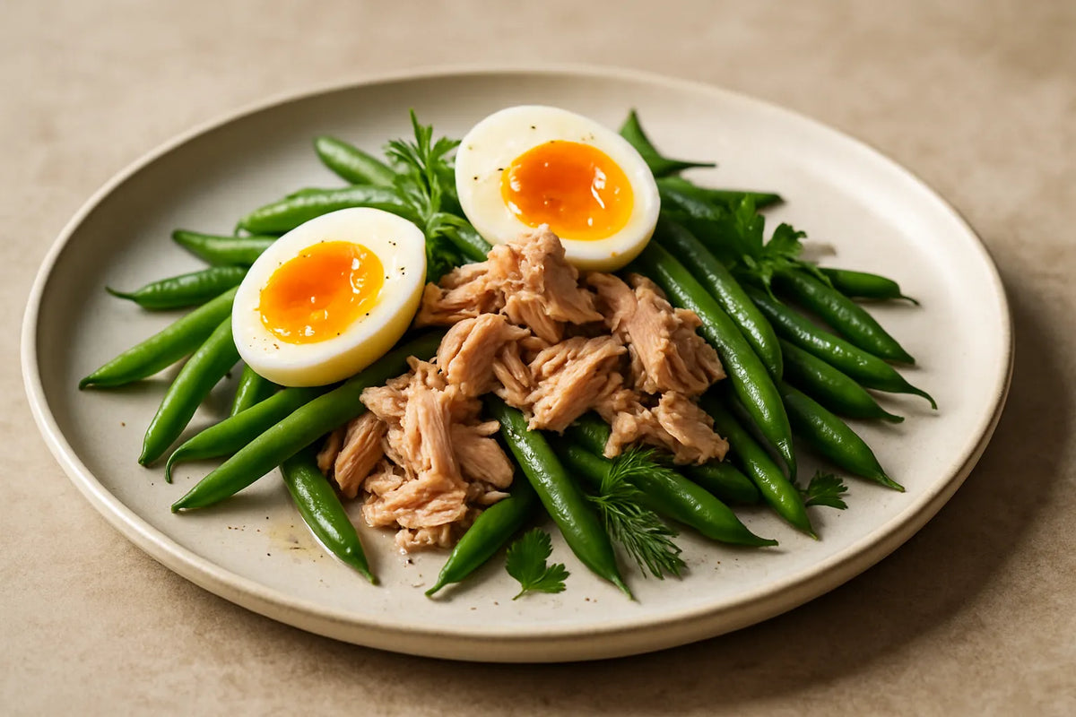 Green beans with tuna and egg