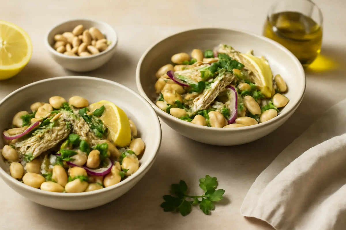 Bowl per la colazione con sardine e fagioli bianchi, a supporto della menopausa